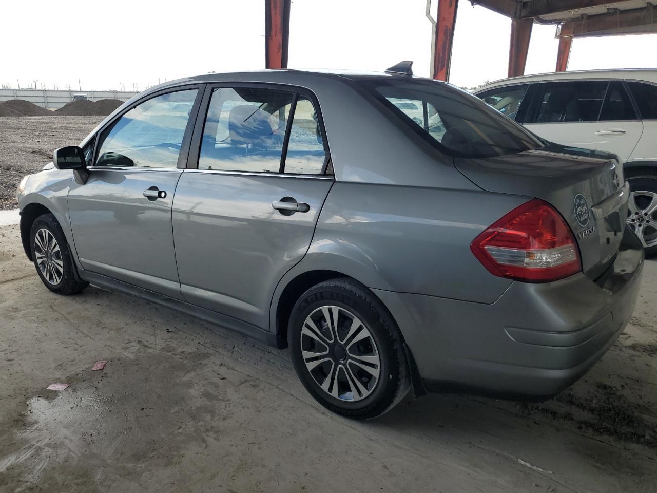 2008 Nissan Versa S grey null gas 3N1BC11E88L431946 photo #3