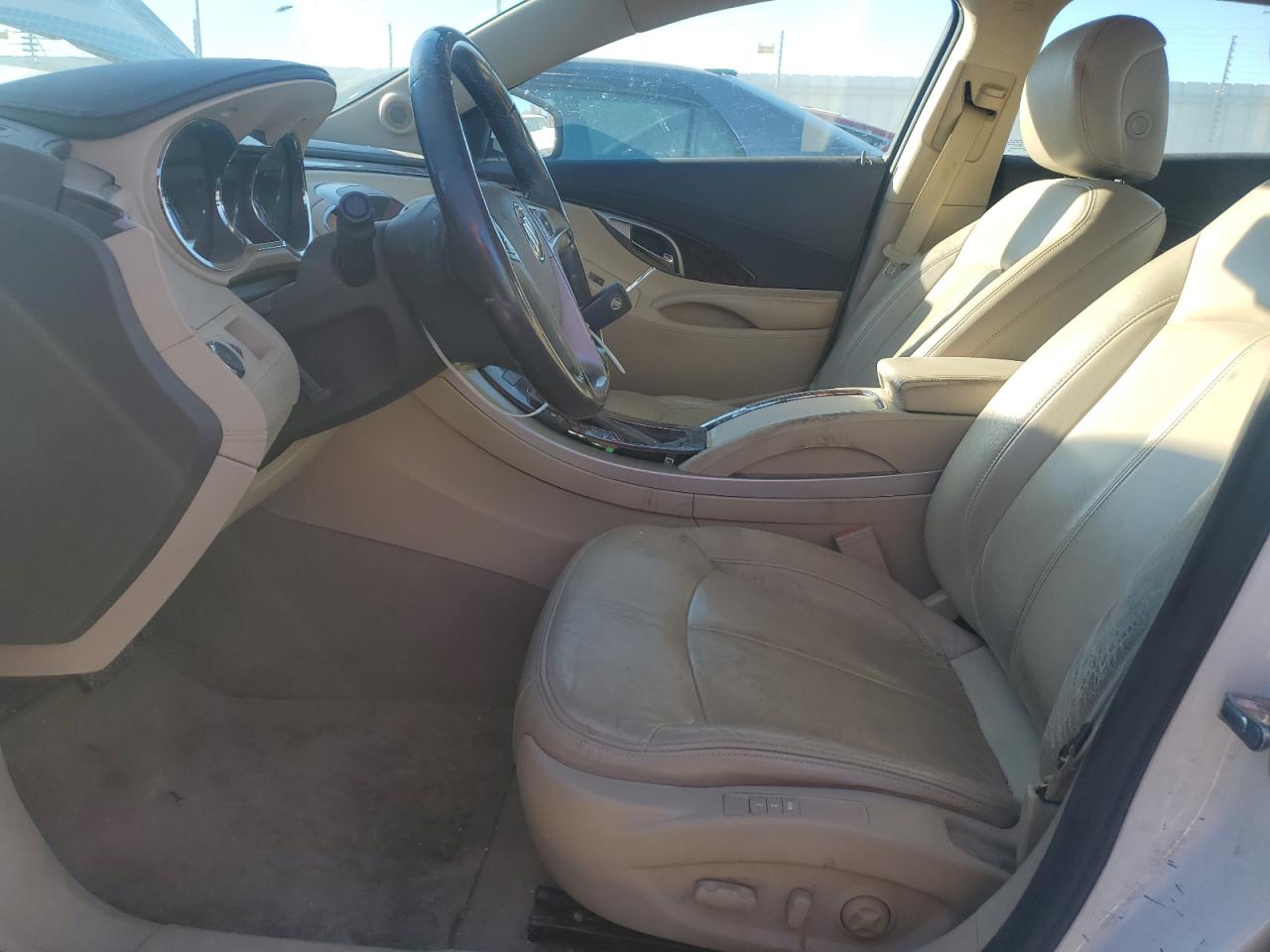 2010 Buick Lacrosse Cxl VIN: 1G4GD5EG8AF305830 Lot: 81139375