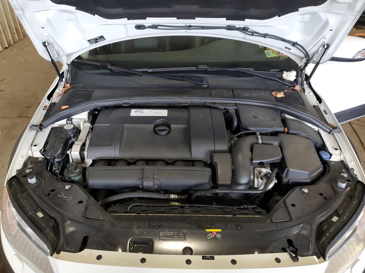 2010 Volvo Xc70 3.2 VIN: YV4960BZ5A1079725 Lot: 84630475