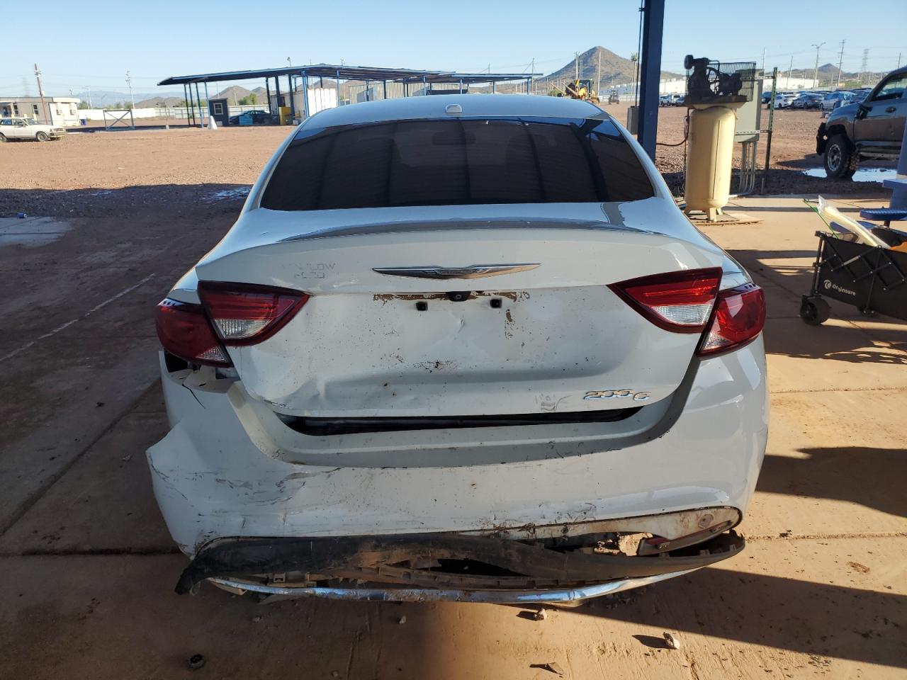 2015 Chrysler 200 C VIN: 1C3CCCCB1FN548611 Lot: 81909835