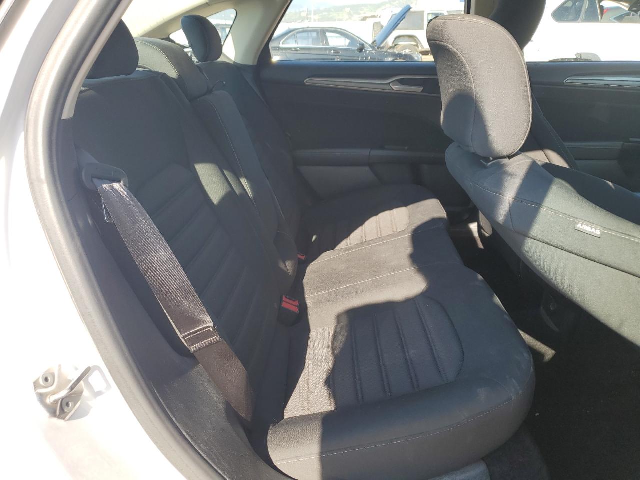 2017 Ford Fusion Se VIN: 3FA6P0H77HR358043 Lot: 70677425