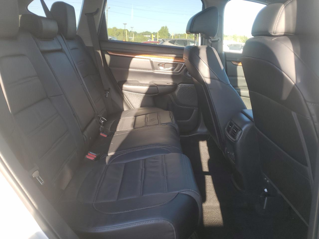 2018 Honda Cr-V Touring VIN: 2HKRW2H96JH682763 Lot: 70441595