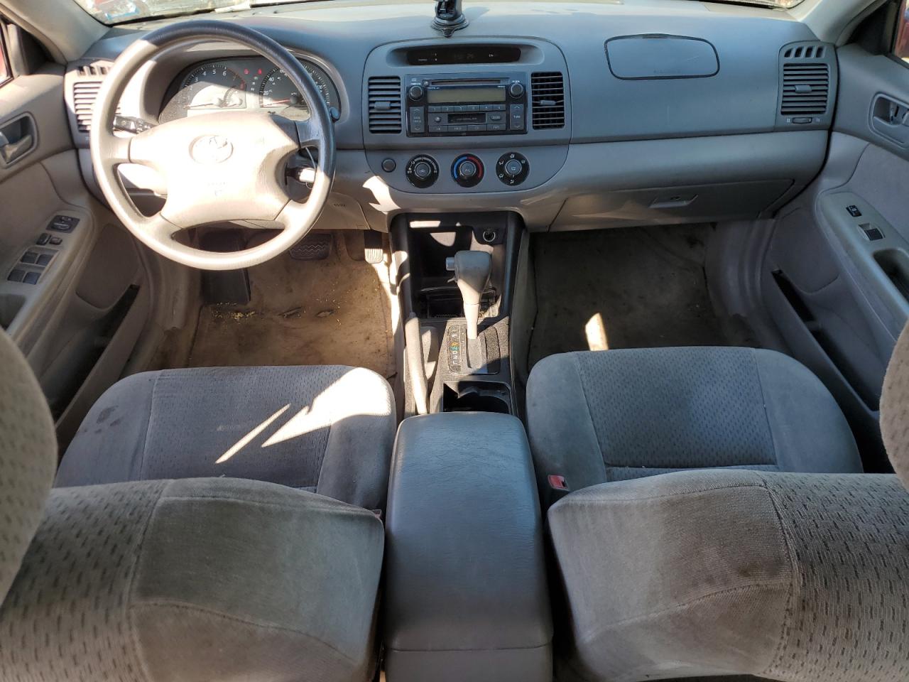 2003 Toyota Camry Le VIN: 4T1BE32K83U127646 Lot: 80202405