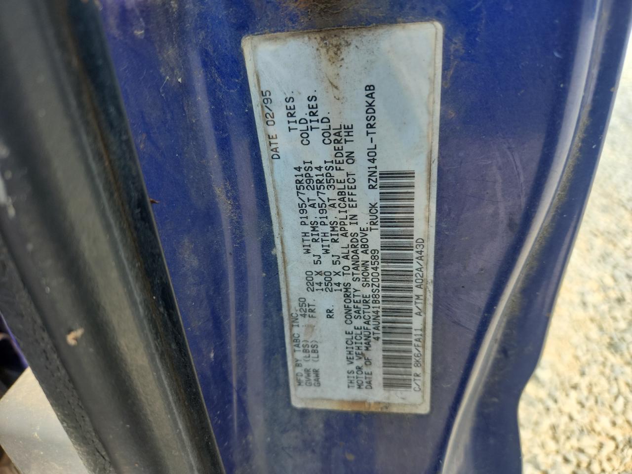 1995 Toyota Tacoma VIN: 4TAUN41B8SZ004589 Lot: 71686535