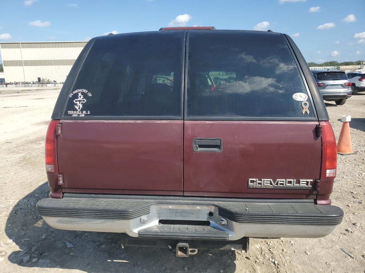 1999 Chevrolet Tahoe K1500 VIN: 1GNEK13R6XJ554381 Lot: 81712375