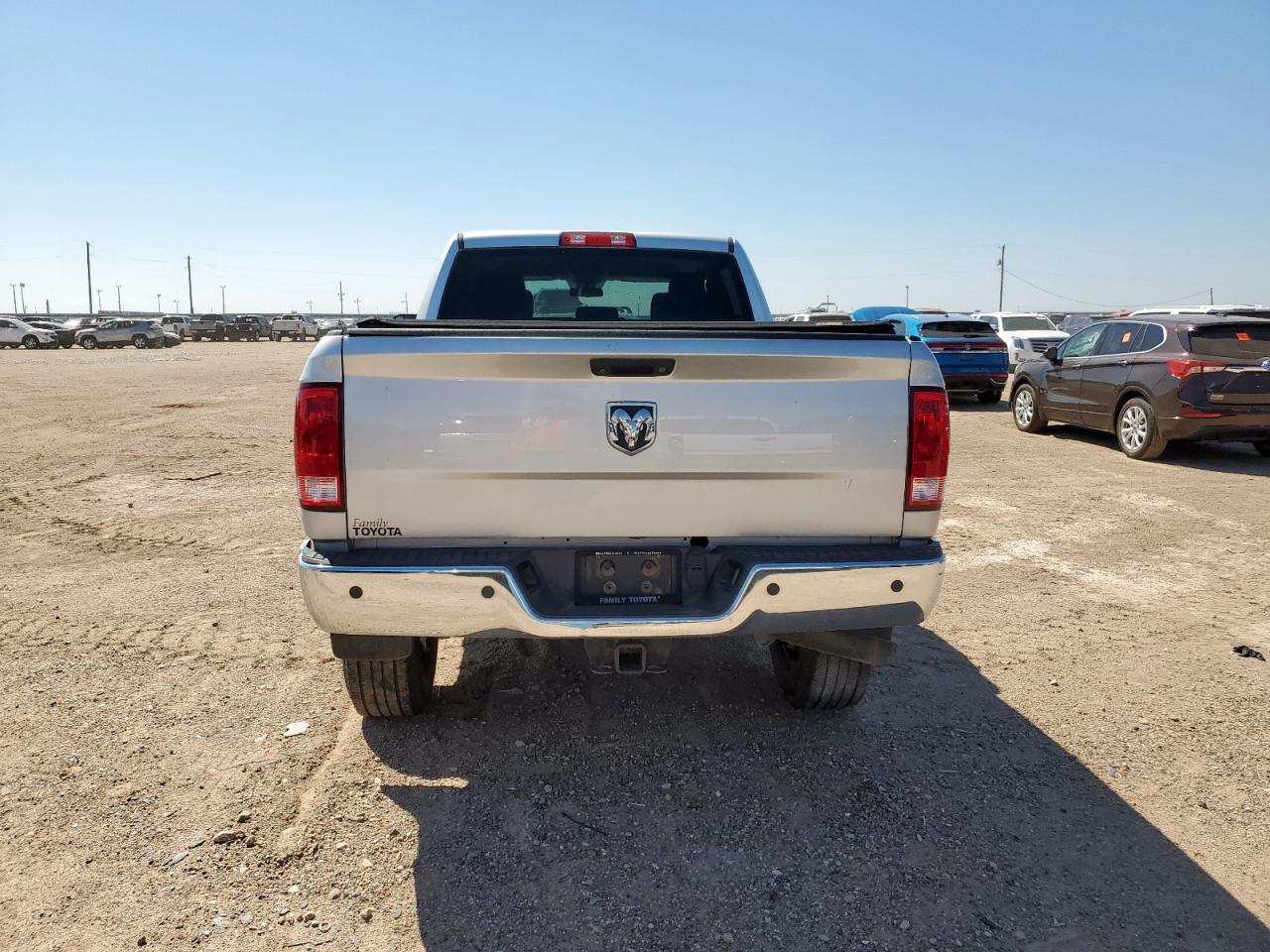 2018 Ram 2500 St VIN: 3C6UR5CJ7JG326066 Lot: 71809505