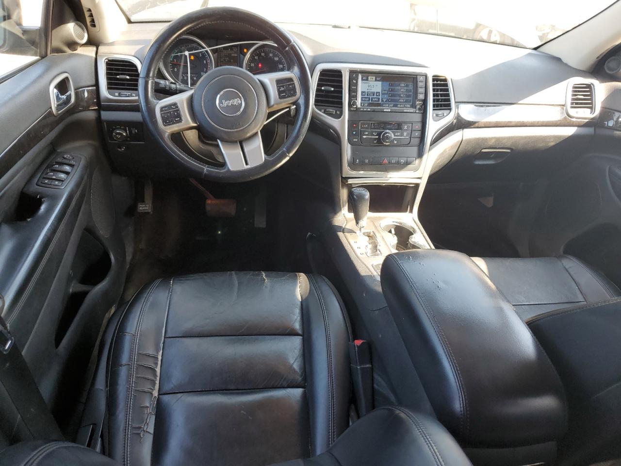 2011 Jeep Grand Cherokee Laredo VIN: 1J4RR4GT0BC548855 Lot: 71668045