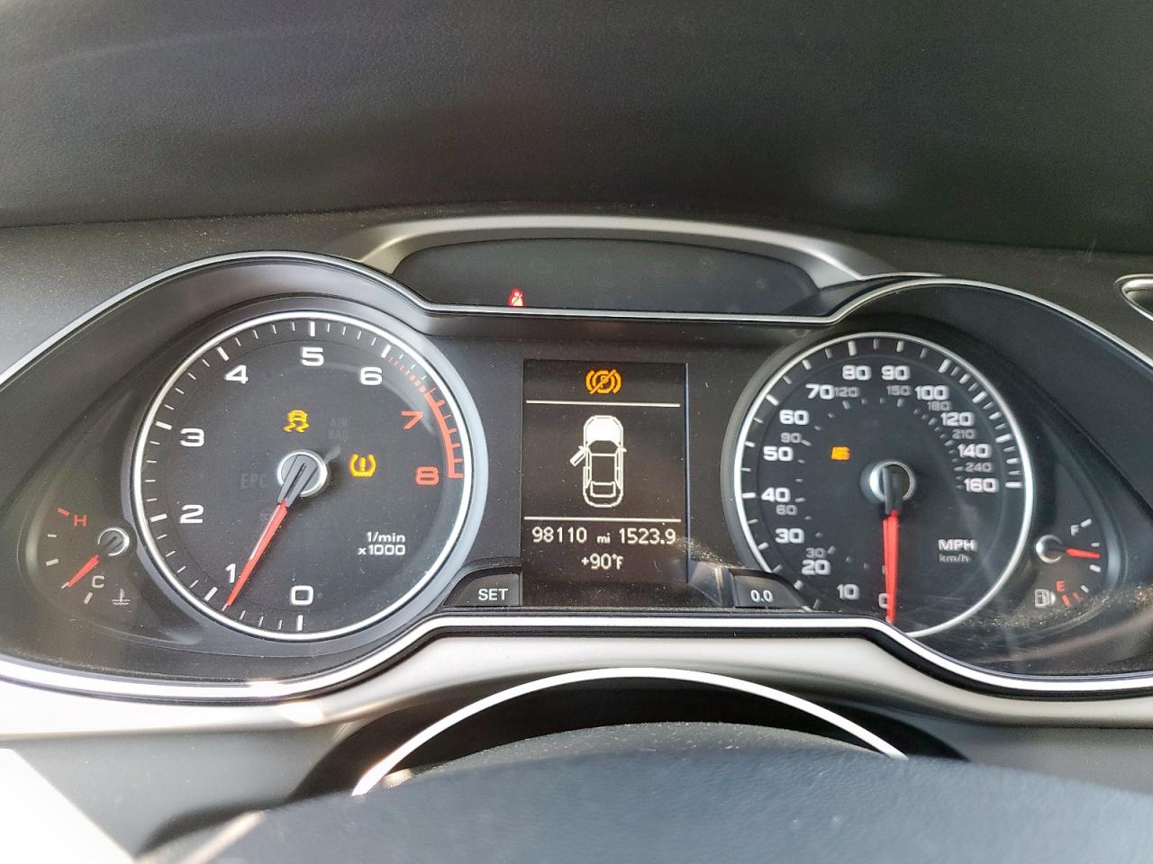 2013 Audi A4 Premium VIN: WAUDFAFL7DN045238 Lot: 82056825