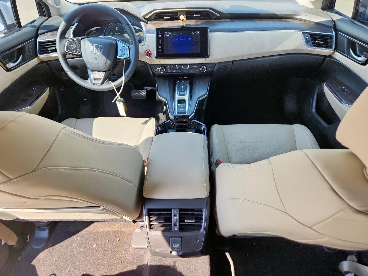 2018 Honda Clarity Touring VIN: JHMZC5F34JC012468 Lot: 80092665