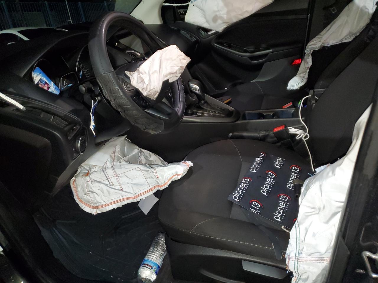 2018 Ford Focus Sel VIN: 304383 Lot: 84849385