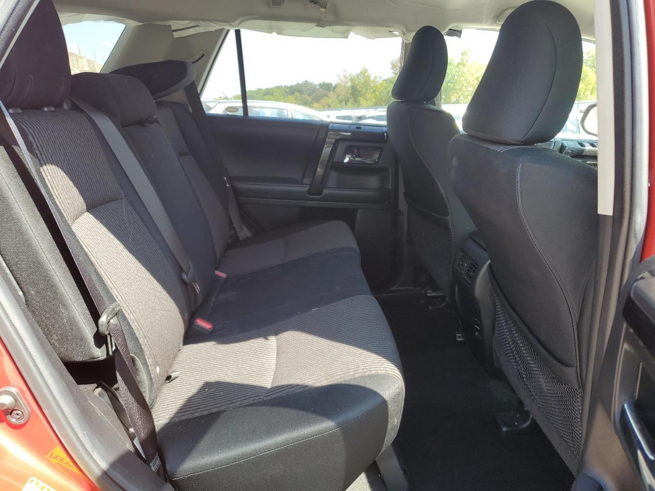 2018 Toyota 4Runner Sr5/Sr5 Premium VIN: JTEBU5JR5J5577131 Lot: 81068955