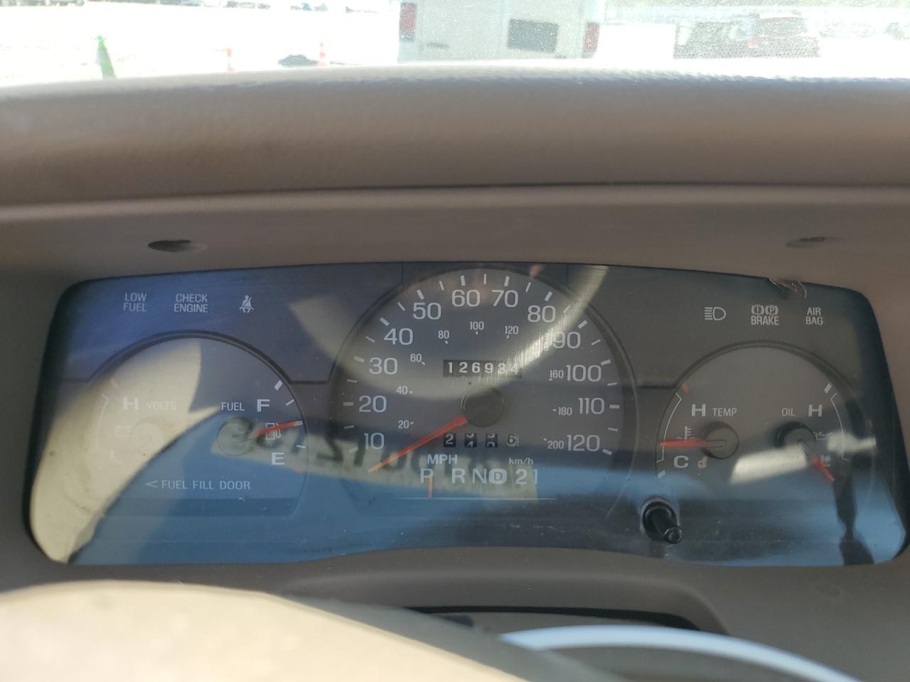 2005 Mercury Grand Marquis Gs VIN: 2MEFM74W75X652692 Lot: 81661215