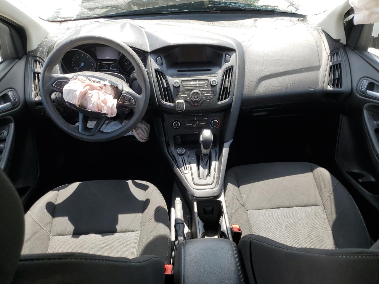 2016 Ford Focus Se VIN: 1FADP3F26GL296356 Lot: 91486945