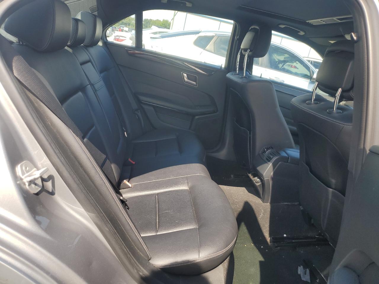 2014 Mercedes-Benz E 350 VIN: WDDHF5KBXEA982835 Lot: 84378475