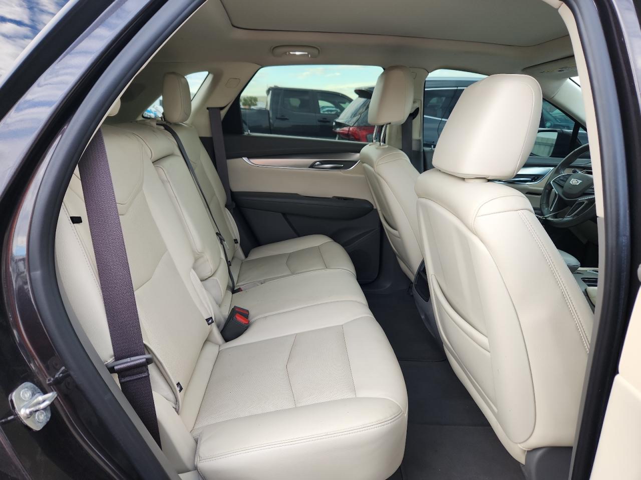 2019 Cadillac Xt5 Premium Luxury VIN: 1GYKNERS2KZ143827 Lot: 83860535