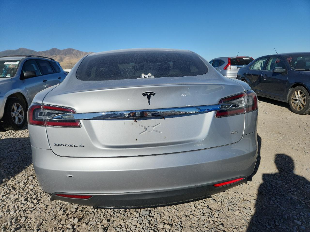 2014 Tesla Model S VIN: 5YJSA1H19EFP33651 Lot: 81701985