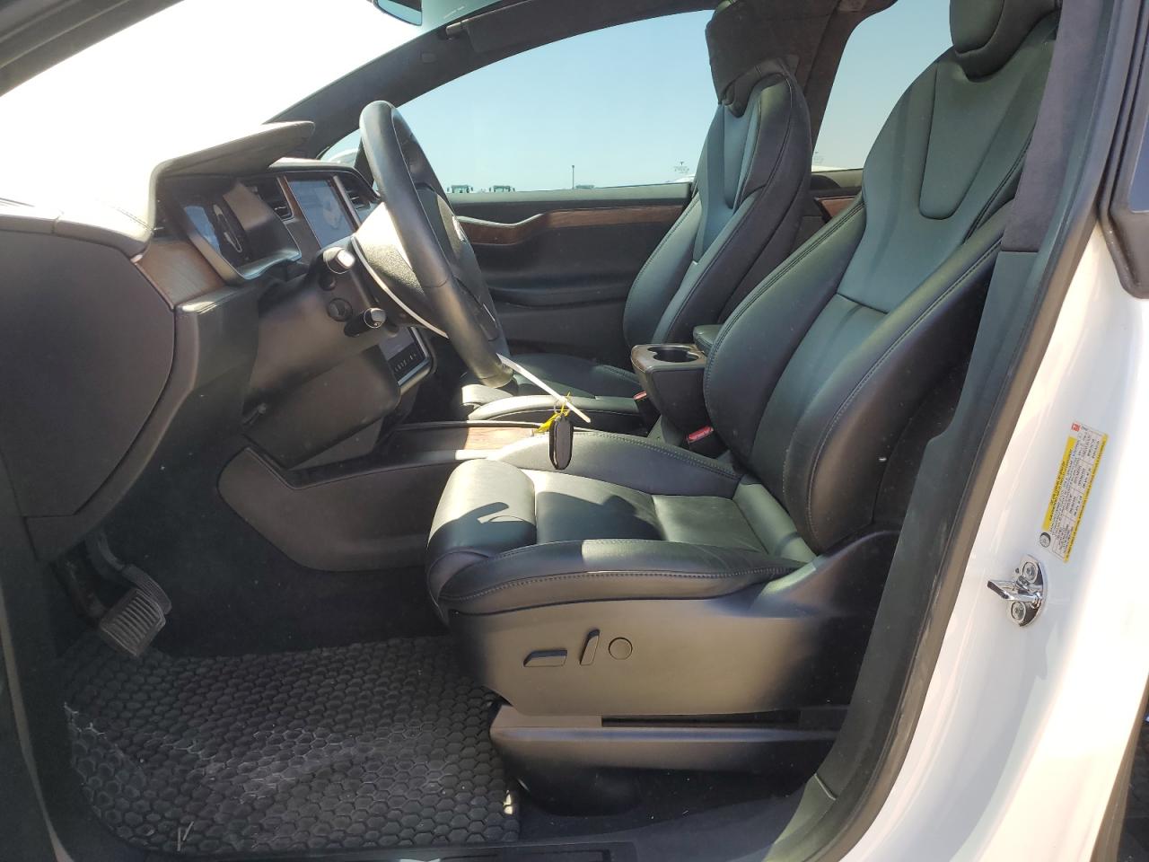 2020 Tesla Model X VIN: 5YJXCBE29LF270457 Lot: 71496765