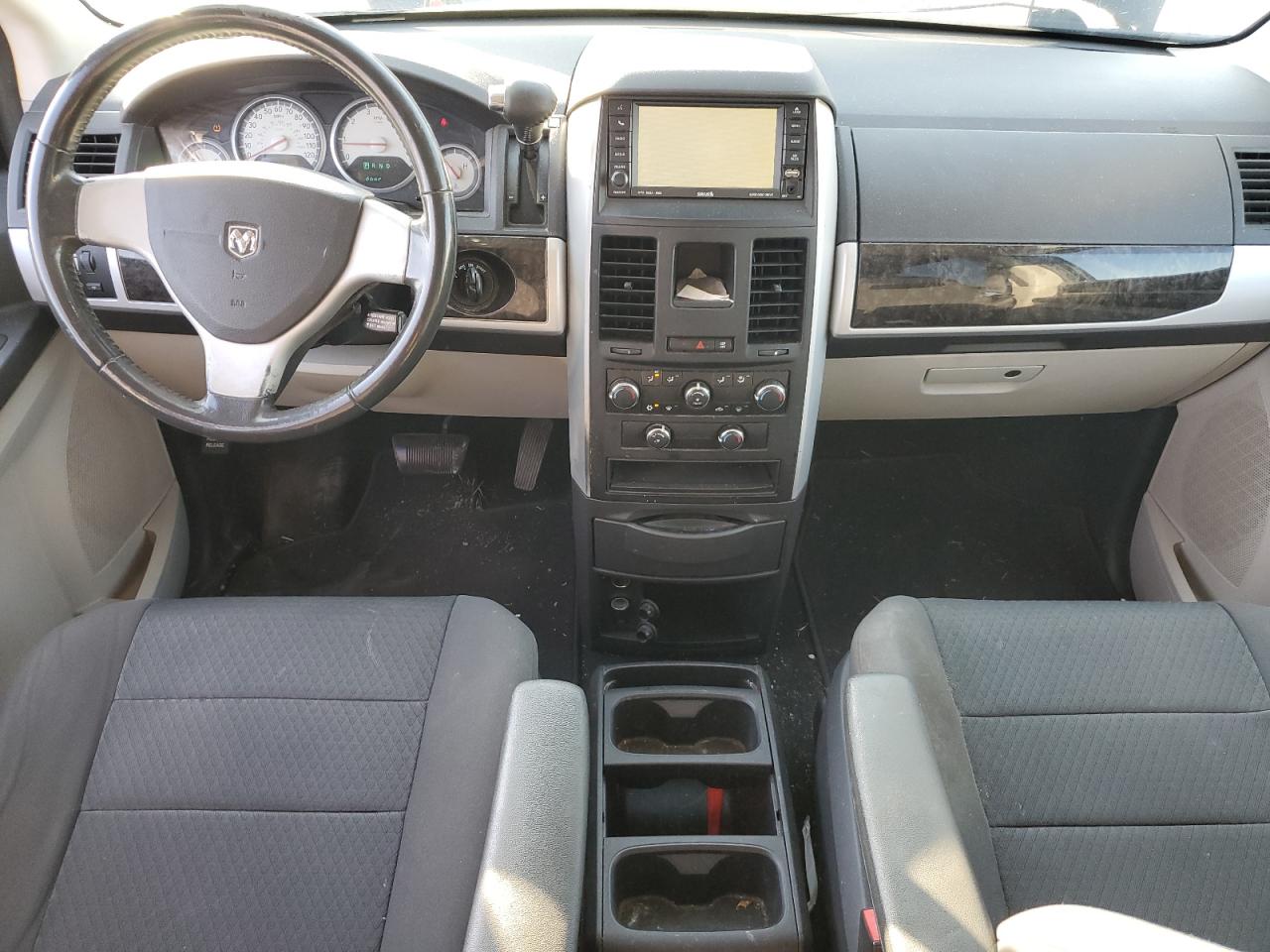 2010 Dodge Grand Caravan Crew VIN: 2D4RN6DX5AR462681 Lot: 80545845