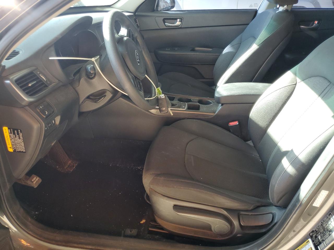 2018 Kia Optima Lx VIN: KNAGT4L31J5216900 Lot: 81882555