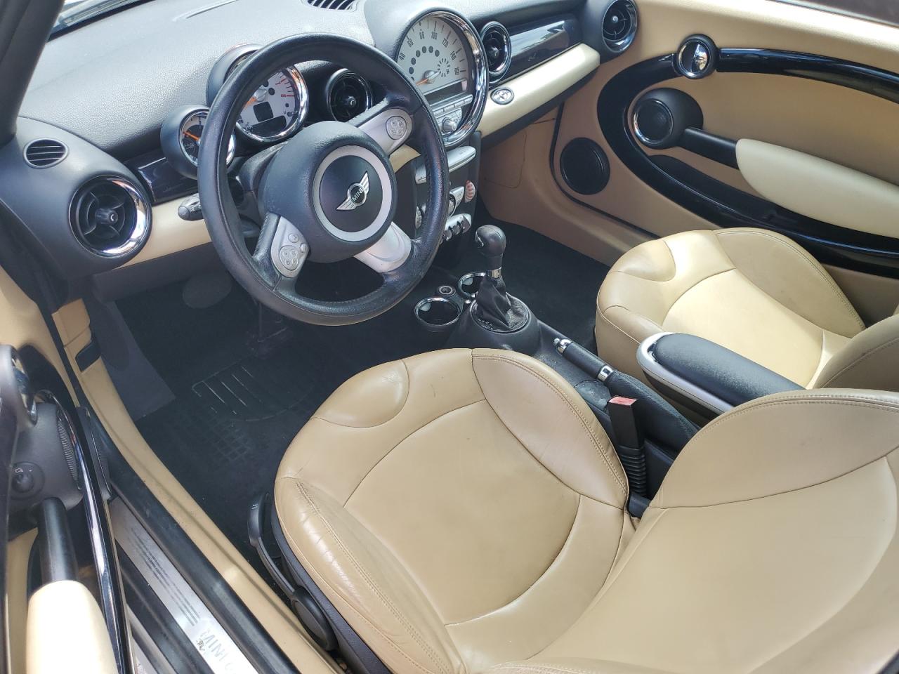 2010 Mini Cooper VIN: WMWMR3C51ATU98674 Lot: 71296455