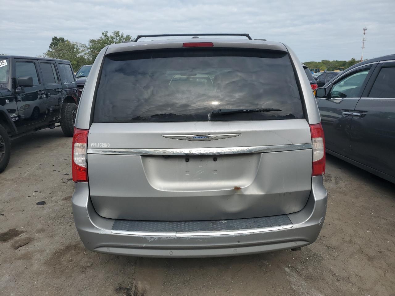 2015 Chrysler Town & Country Touring L VIN: 2C4RC1CG4FR741747 Lot: 80256995