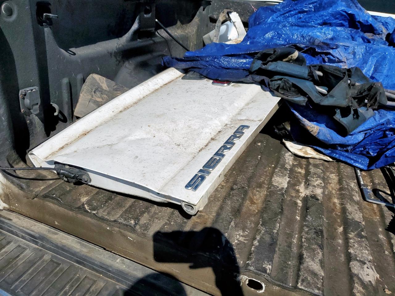 2017 GMC Sierra K2500 Sle VIN: 1GT12SEY0HF160204 Lot: 81761155