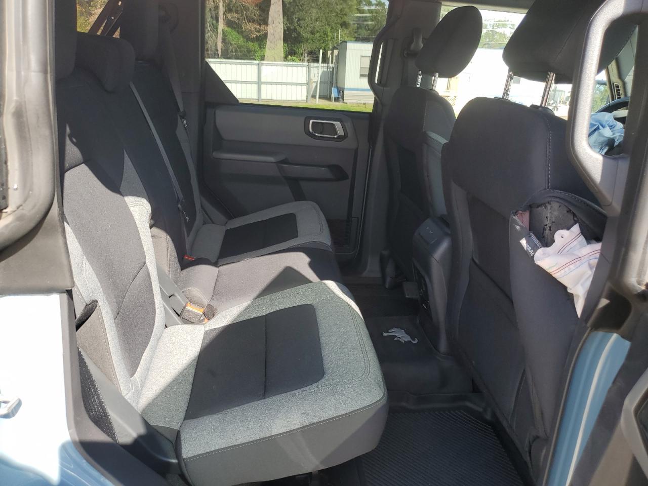 2022 Ford Bronco Base VIN: 1FMDE5BH0NLB87924 Lot: 71322925