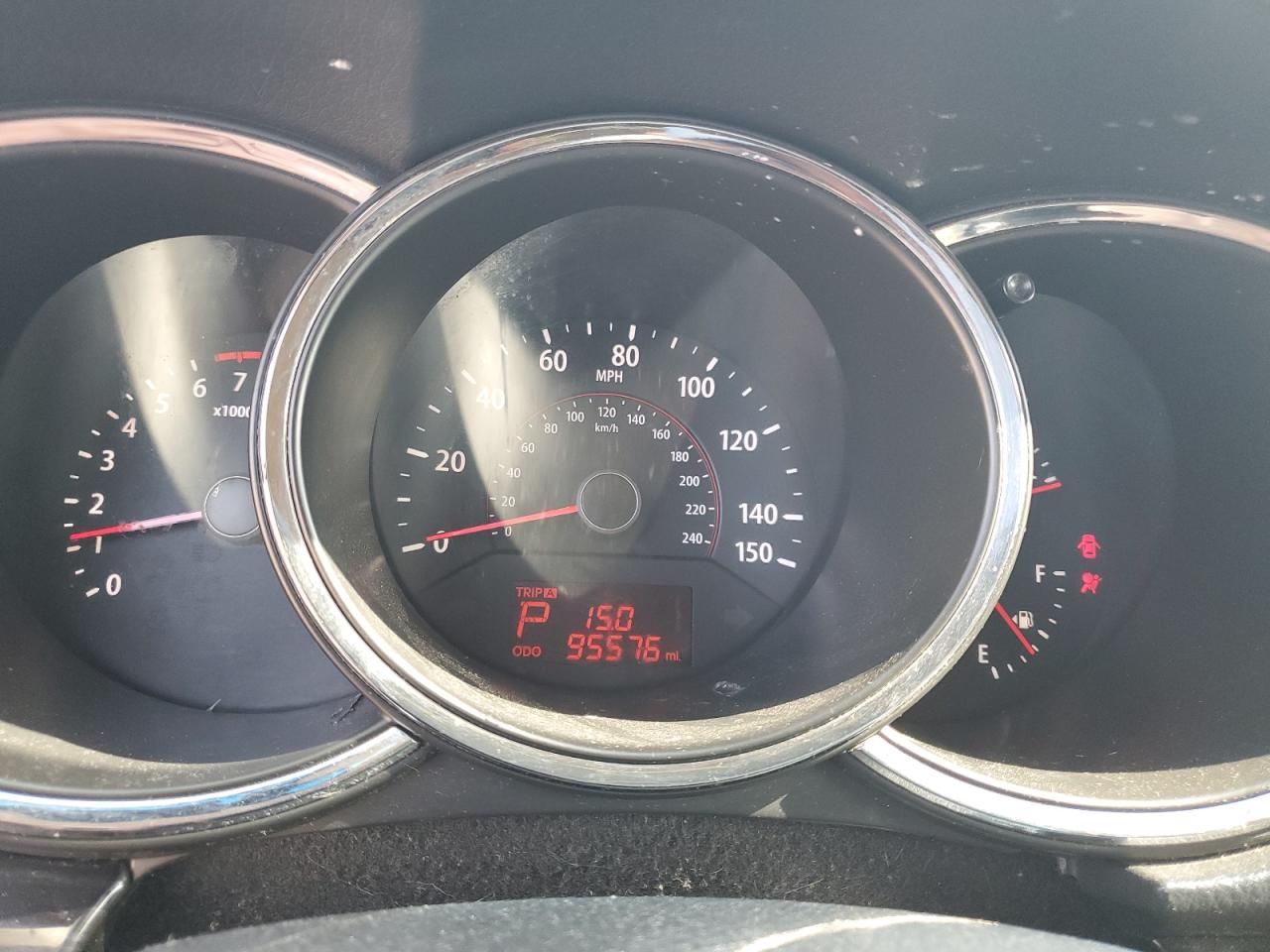 2011 Kia Sorento Base VIN: 5XYKTCA17BG143498 Lot: 83870305