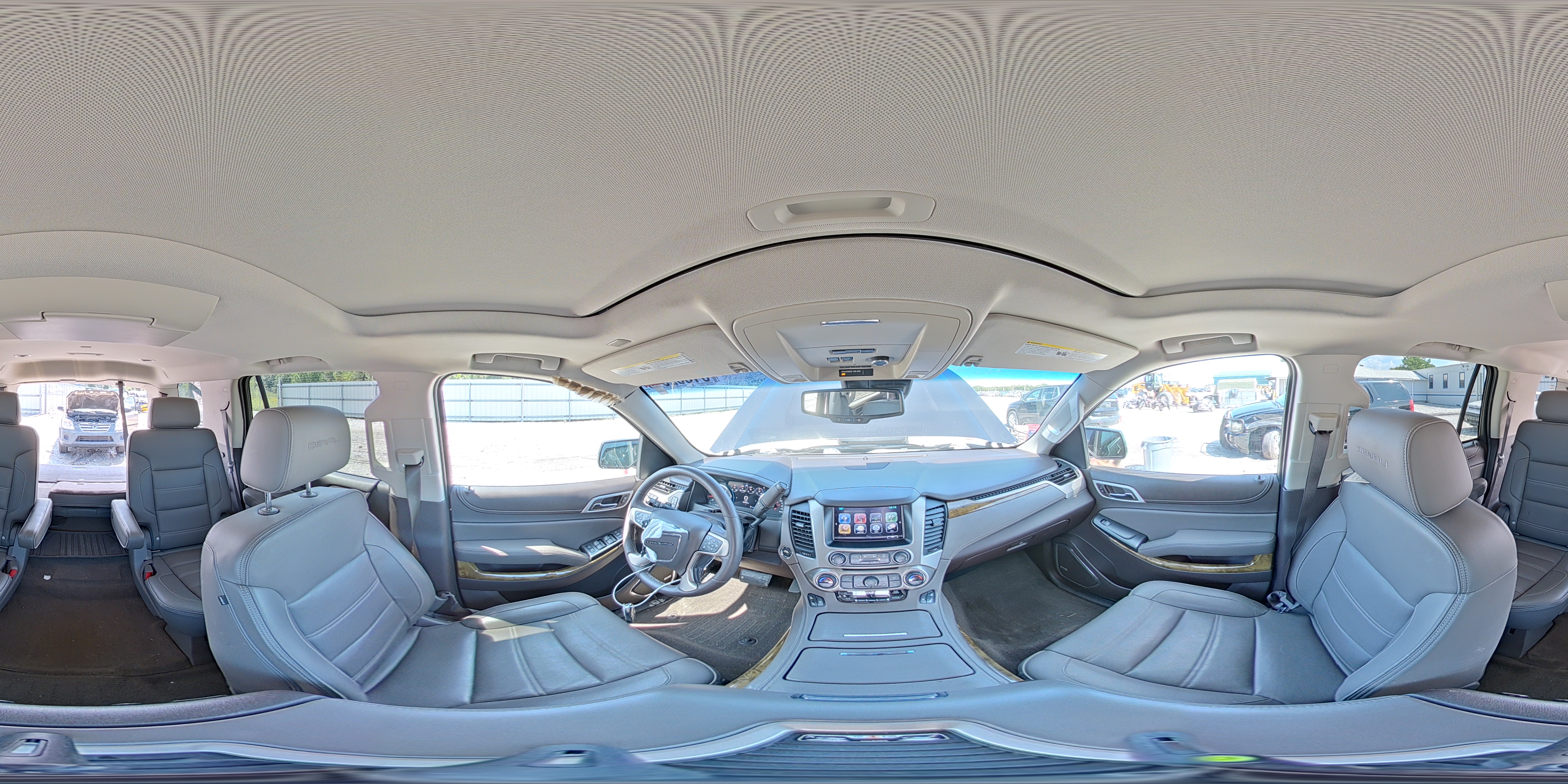 2017 GMC Yukon Denali VIN: 1GKS2CKJ0HR363324 Lot: 81382345