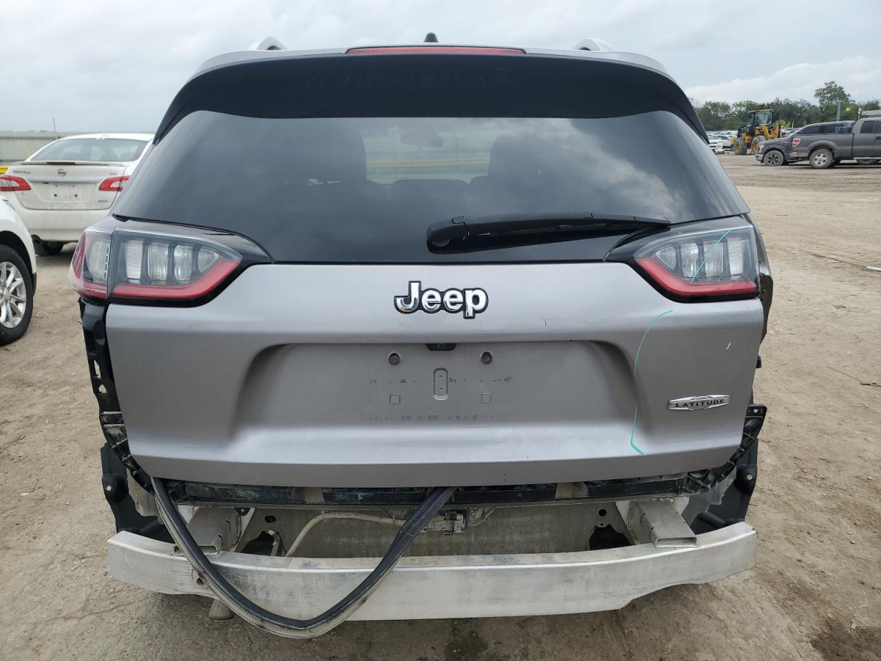 2019 Jeep Cherokee Latitude Plus VIN: 1C4PJLLB7KD263656 Lot: 81299245