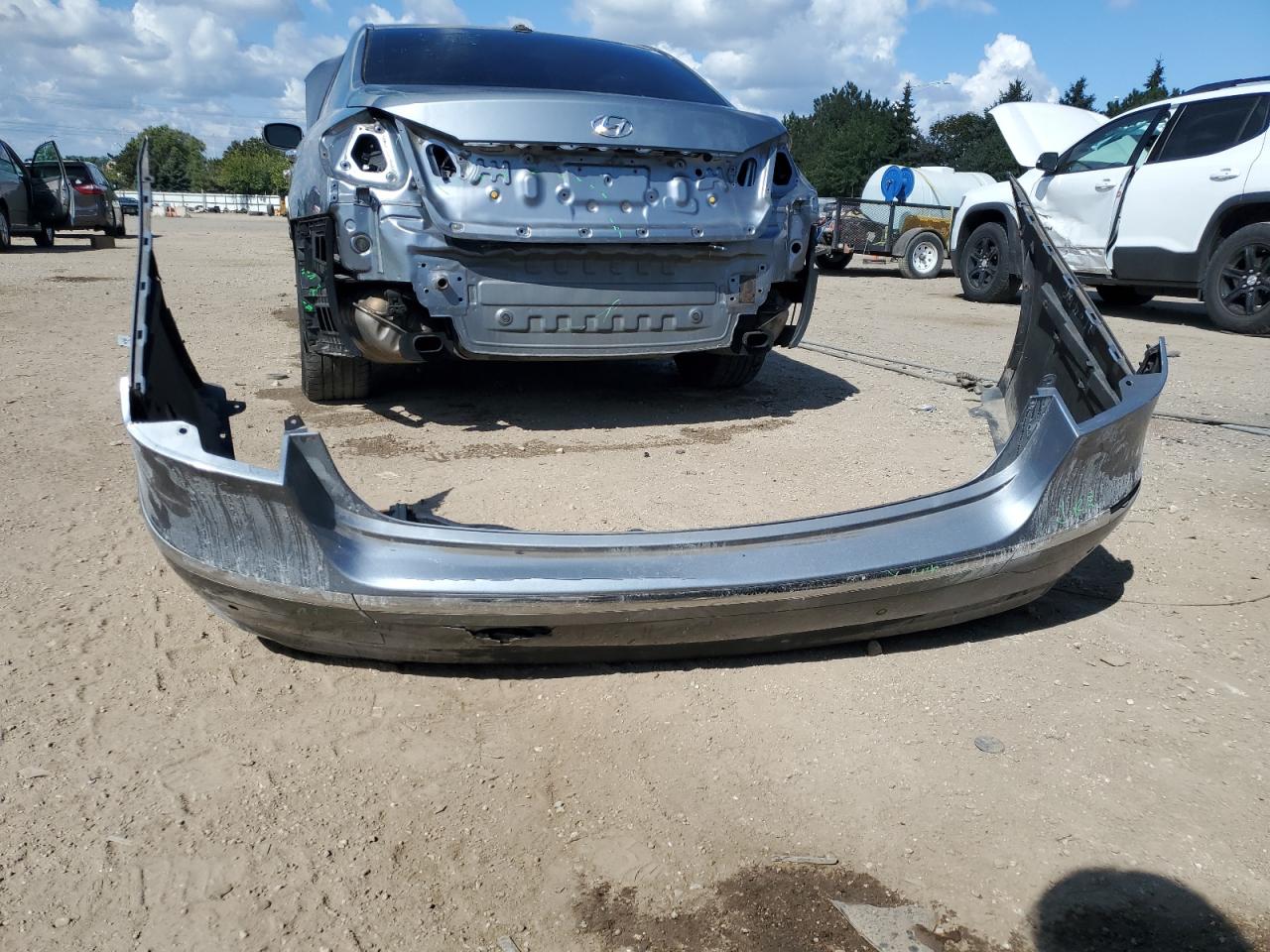 2014 Hyundai Genesis 3.8L VIN: KMHGC4DD4EU262156 Lot: 80200915