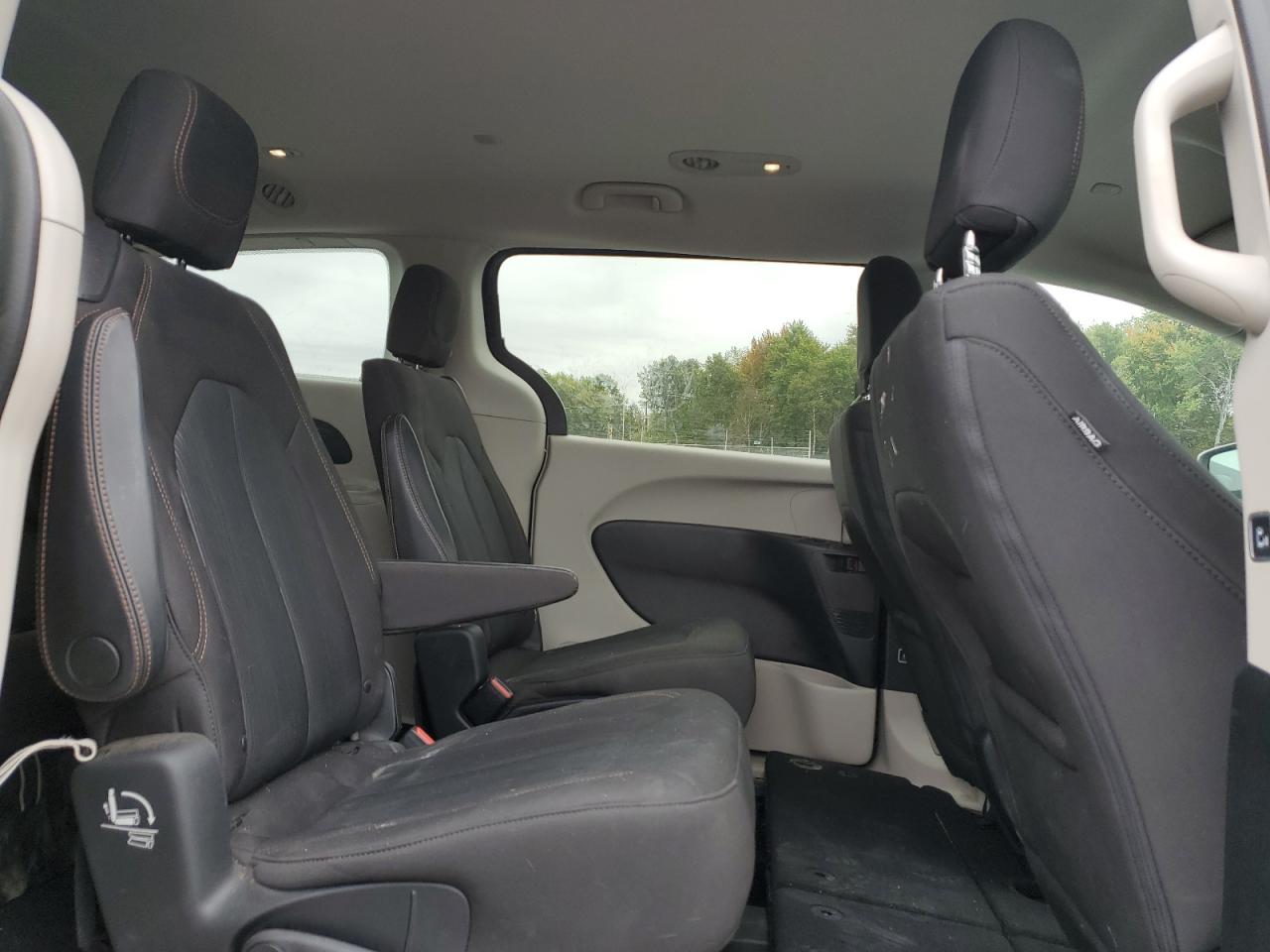 2017 Chrysler Pacifica Touring VIN: 2C4RC1DG6HR611213 Lot: 80650215