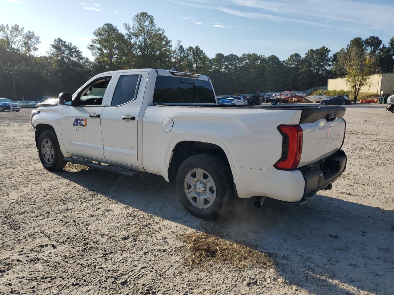 2025 Toyota Tundra Double Cab Sr white null gas 5TFKB5AA9SX047996 photo #3
