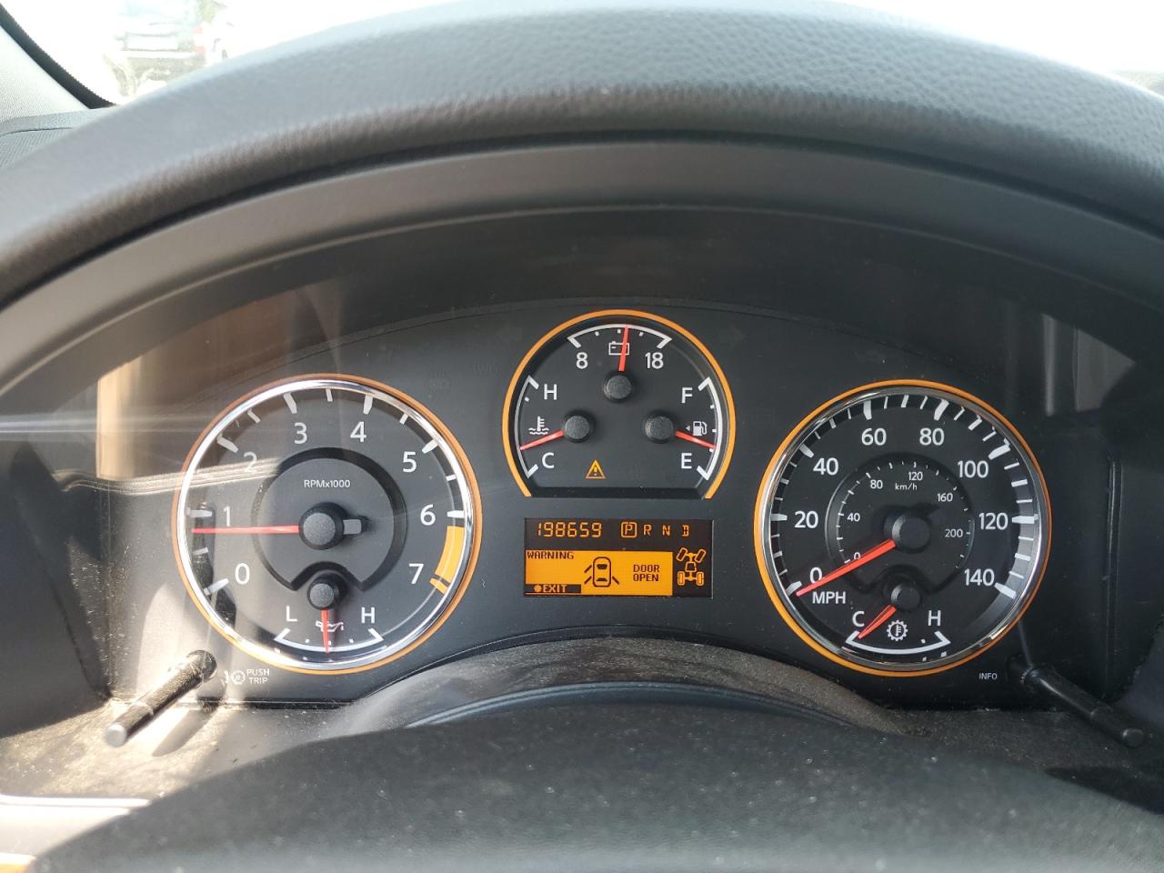 2015 Nissan Armada Sv VIN: 5N1AA0NC6FN615695 Lot: 67828015