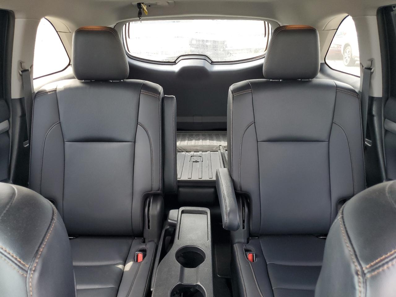 2019 Toyota Highlander Se VIN: 5TDJZRFH5KS587212 Lot: 71115205