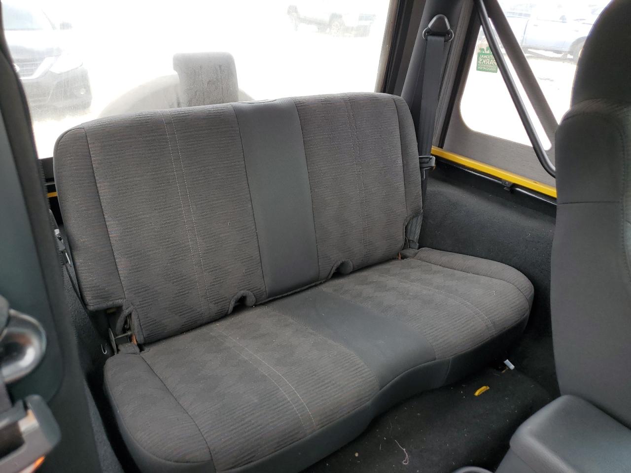 2004 Jeep Wrangler X VIN: 1J4FA39SX4P746458 Lot: 82058225