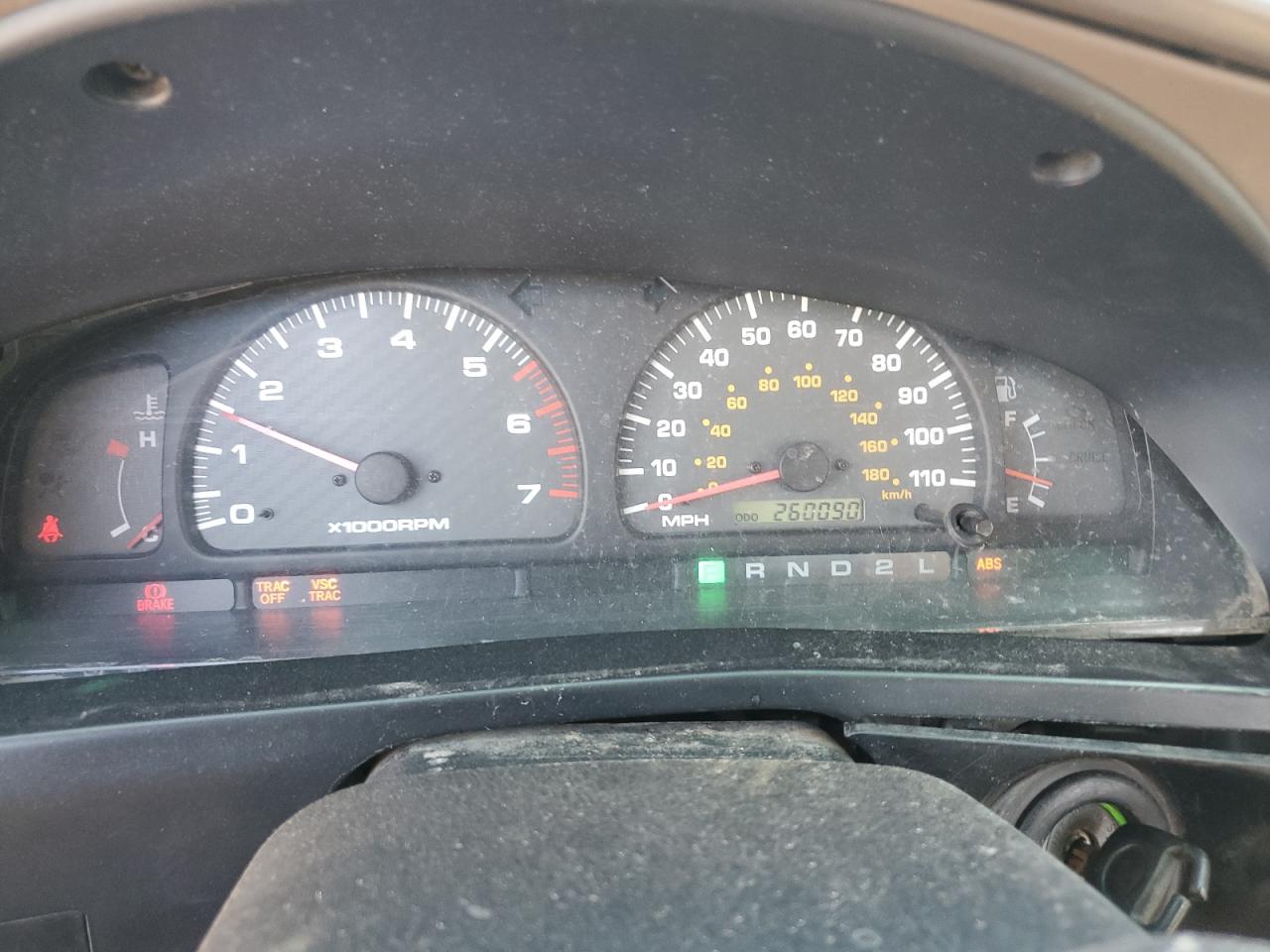 2002 Toyota 4Runner Sr5 VIN: JT3GN86R220225421 Lot: 81827385