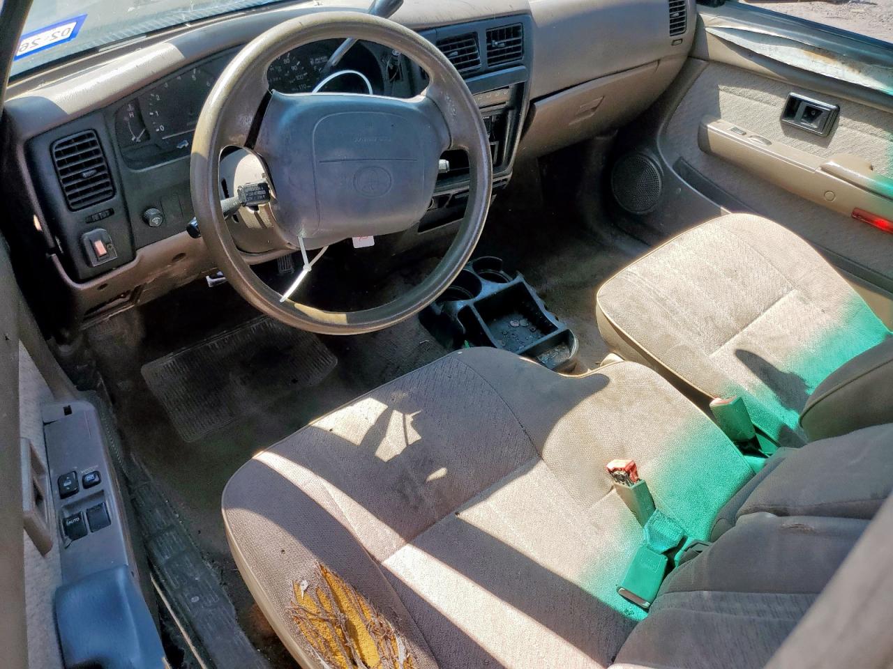 1997 Toyota Tacoma Xtracab VIN: 4TAVL52N6VZ319081 Lot: 71695955