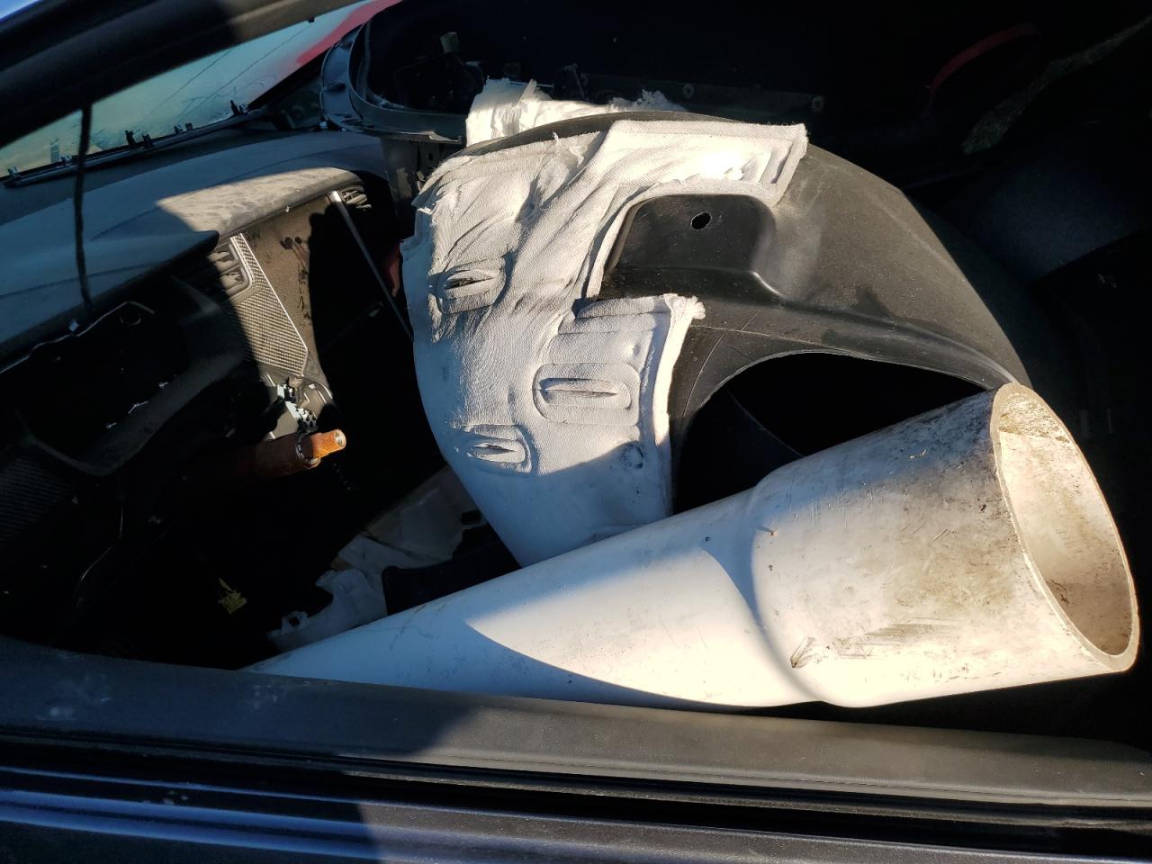 2019 Tesla Model X VIN: 5YJXCBE43KF152985 Lot: 84590025