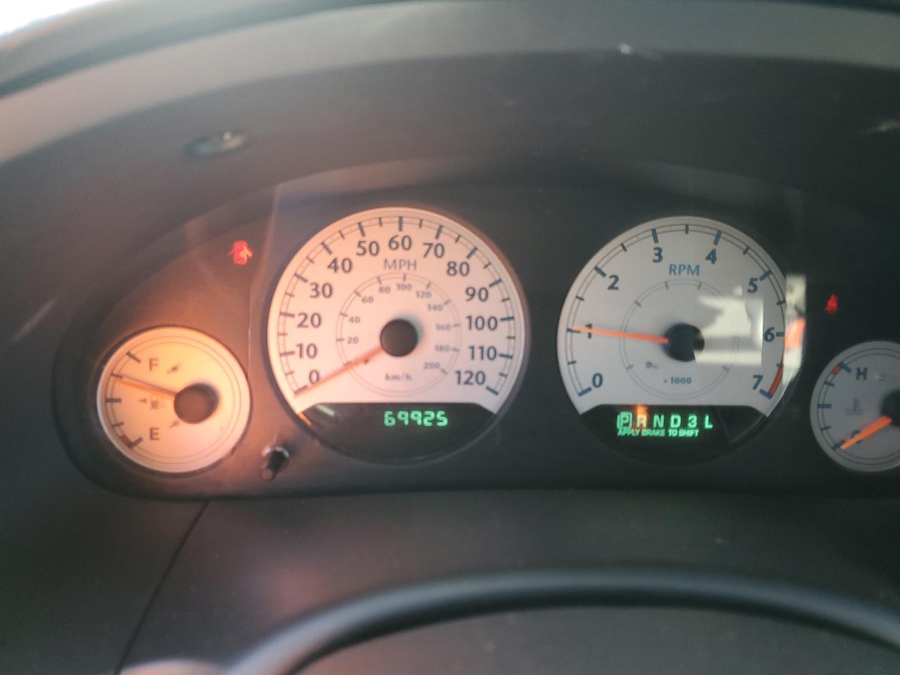 2005 Chrysler Town & Country Touring VIN: 2C4GP54L45R571094 Lot: 80098765