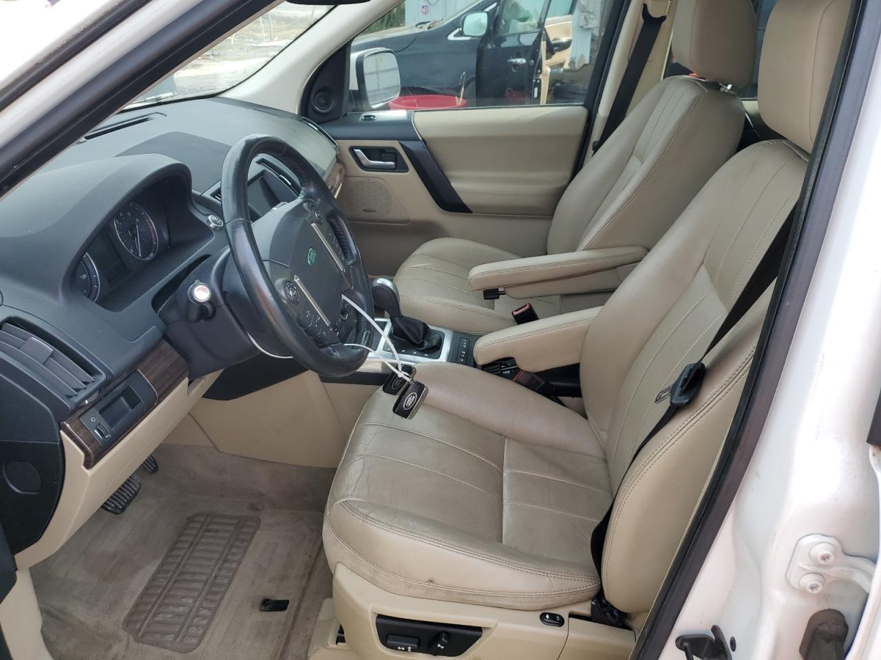 2015 Land Rover Lr2 Se VIN: SALFP2BG8FH421267 Lot: 81745395