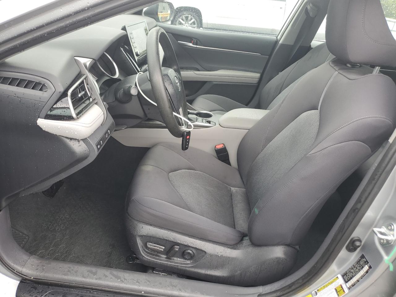 2022 Toyota Camry Le VIN: 4T1C31AK8NU577381 Lot: 83799825