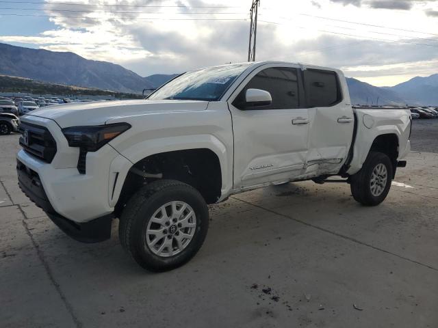  TOYOTA TACOMA 2024 Белы