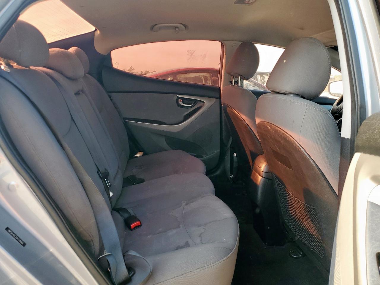 2016 Hyundai Elantra Se VIN: 5NPDH4AE3GH774848 Lot: 81459525