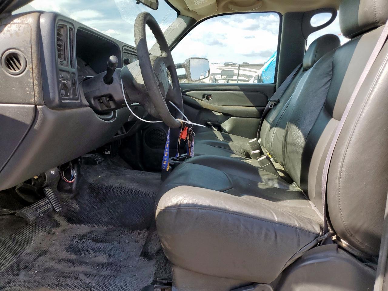 2005 Chevrolet Silverado C3500 VIN: 1GCJC33205F834641 Lot: 84437675