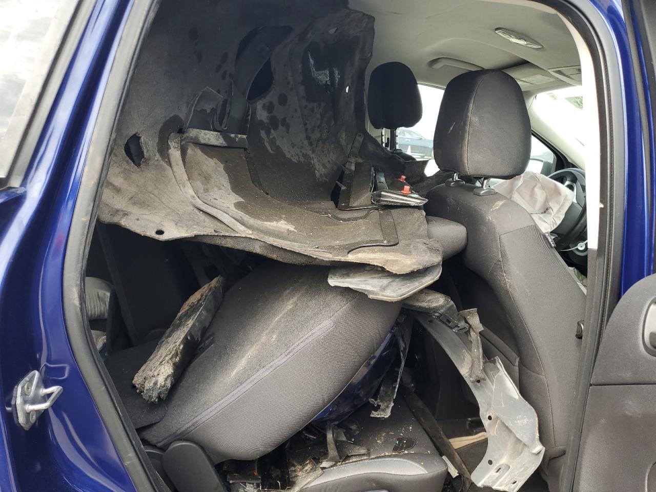 2014 Ford Escape S VIN: 1FMCU0F74EUB30915 Lot: 81872865