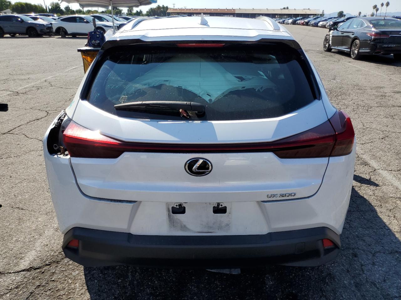 2019 Lexus Ux 200 VIN: JTHY3JBHXK2002136 Lot: 70274545