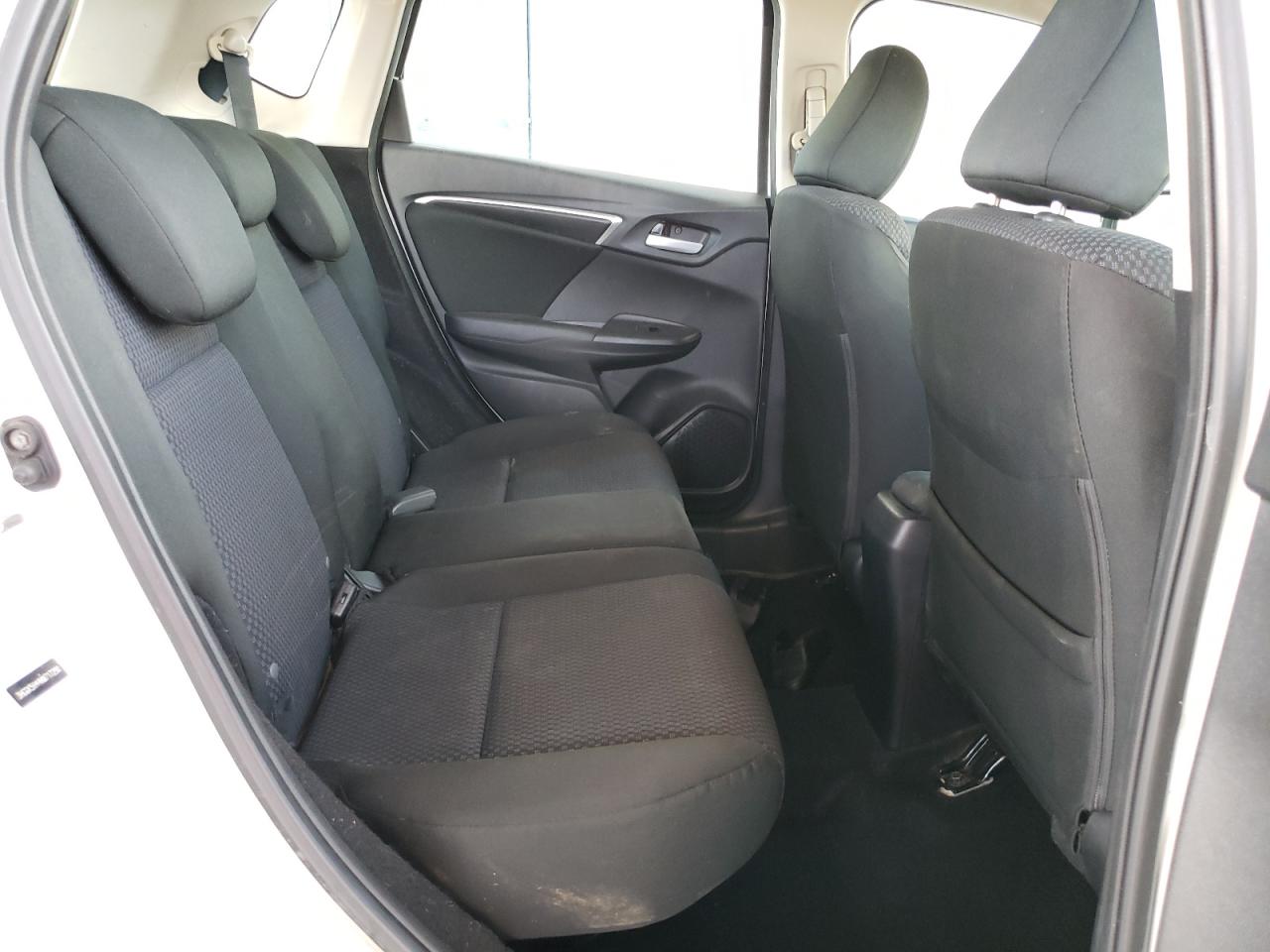 2019 Honda Fit Lx VIN: 3HGGK5H44KM717290 Lot: 70980985