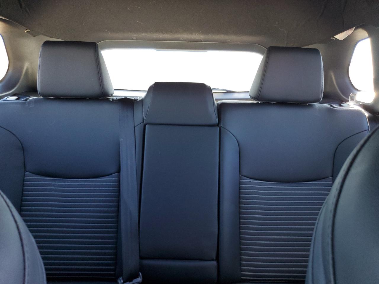 2025 Toyota Corolla Cross Se VIN: 7MUFBABG2SV083425 Lot: 84622645