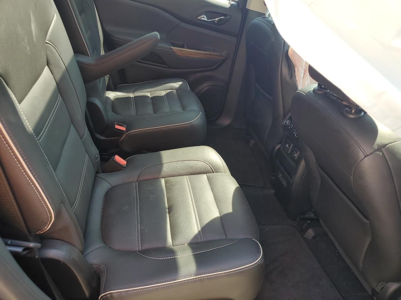 2019 GMC Acadia Denali VIN: 1GKKNPLS0KZ236585 Lot: 80192475